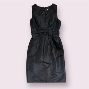 Elegant Black Sleeveless Dress